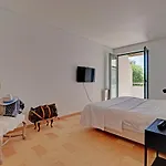 News Apartment *